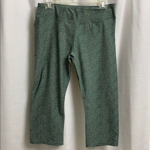 Lou & Grey Green Print Athletic Pants